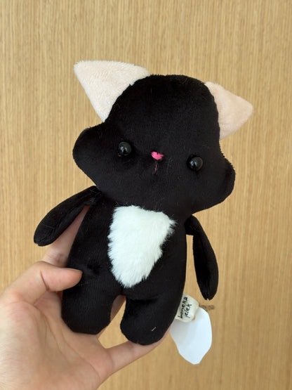 Kucing Dada Berbulu